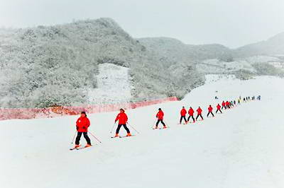重庆白天池滑雪场