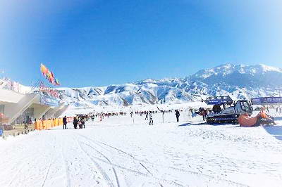 乌鲁木齐昊天雪莲山滑雪场