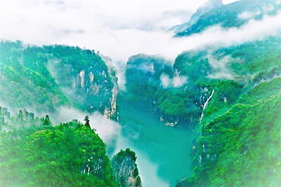 铜仁天生桥峡谷