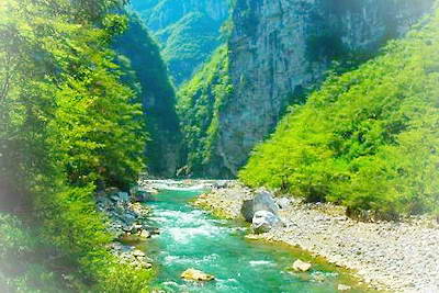 南江大峡谷