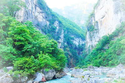 南江大峡谷