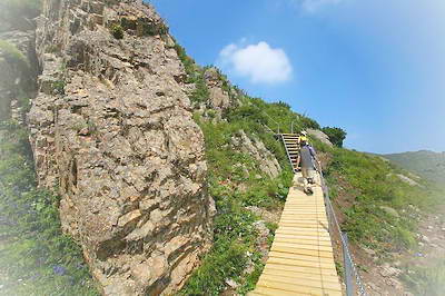 北京门头沟聚灵峡灵山古道