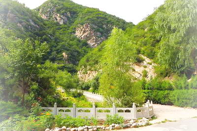 北京门头沟聚灵峡灵山古道