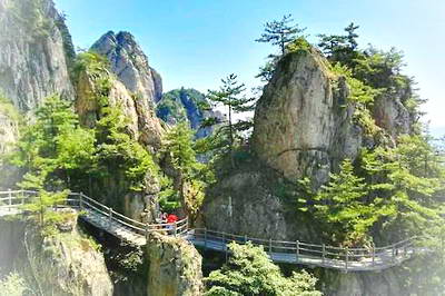 洛阳老君山寨沟风光