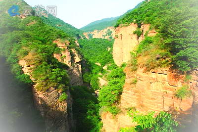 龙潭峡绝世天碑