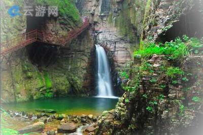 龙潭峡黑龙瀑