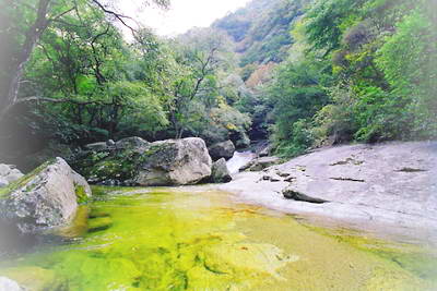 少华山石板河