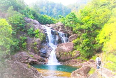 周宁滴水岩景区