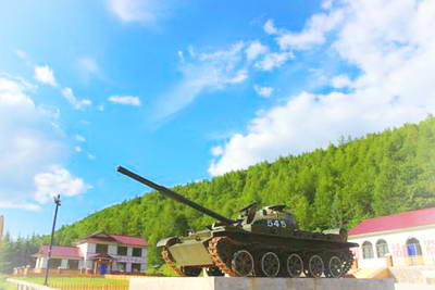 鄂伦春布苏里旅游区