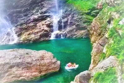 庐山三叠泉漂流