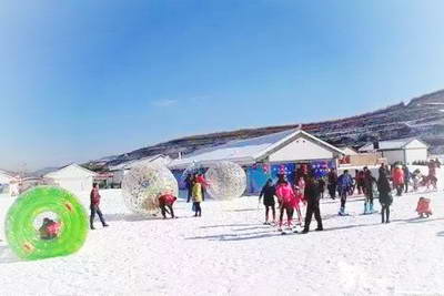 固原六盘山周沟滑雪场