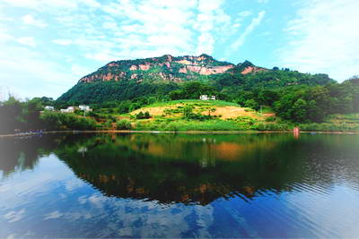 宜宾胜天红岩山景区