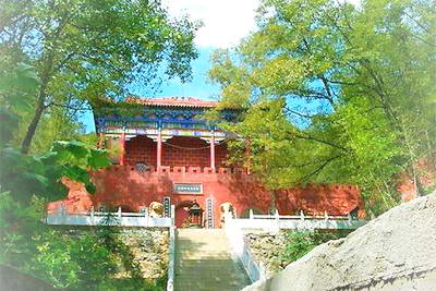 西峡寺山森林公园
