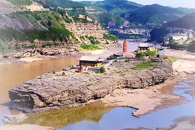 壶口孟门山