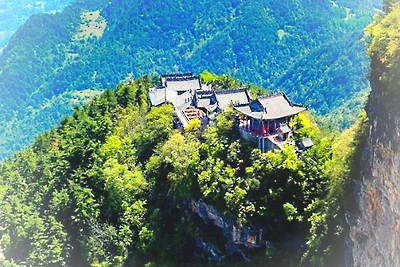 成县鸡峰山森林公园