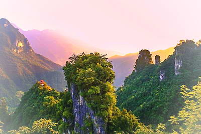 长阳清江方山景区