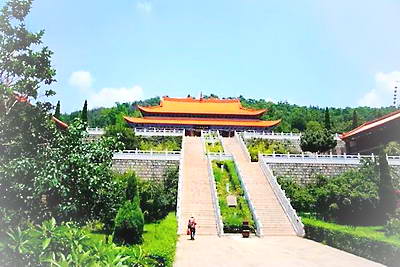 弥勒锦屏山风景区