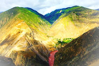 德钦澜沧江大峡谷