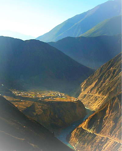 德钦澜沧江大峡谷