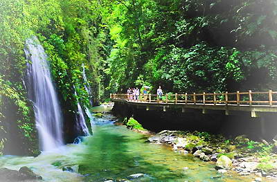 黑山谷飞魚瀑