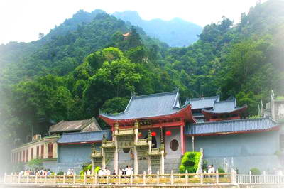 清远飞霞山景区