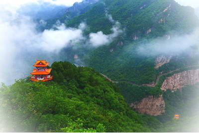 灵石石膏山景区