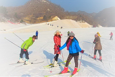 南召猿人山滑雪场