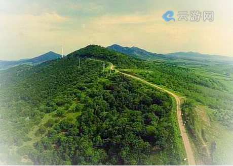 法库巴尔虎山