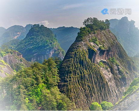 武夷山虎啸岩