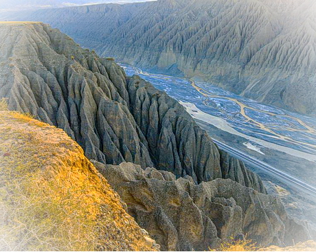 克拉玛依独山子大峡谷