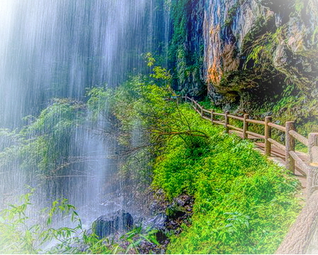 雅安龙苍沟叠翠溪景区