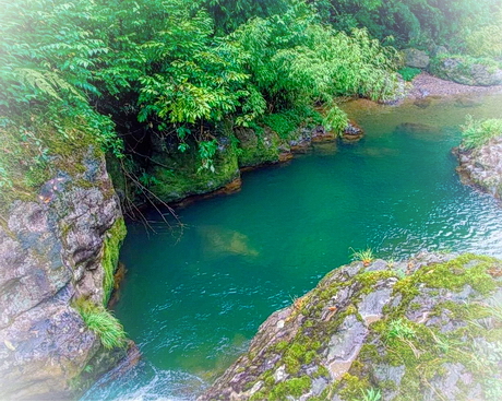 雅安龙苍沟叠翠溪景区