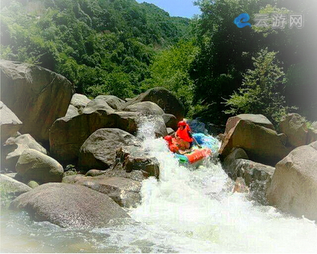 新昌小黄山大峡谷漂流