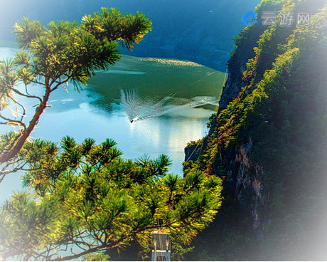 桓仁虎谷峡景区