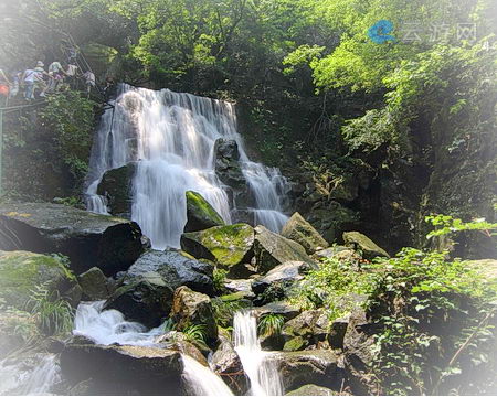 安吉藏龙百瀑风景区