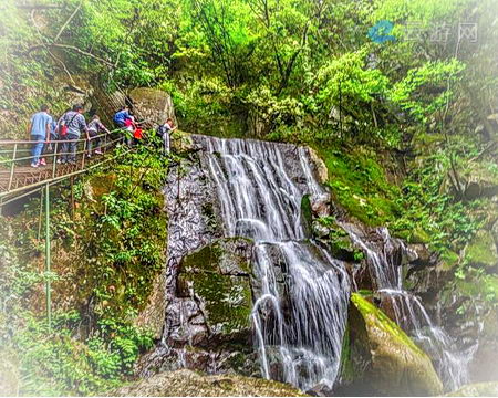 安吉藏龙百瀑风景区