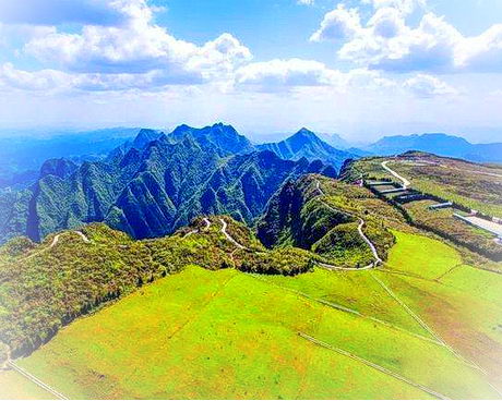 秀山川河盖草场旅游区