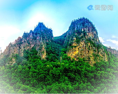 方正鸳鸯峰景区
