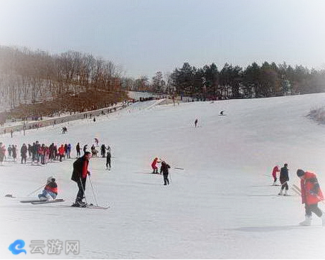 巨石山滑雪场