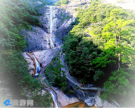 黄山九龙瀑景区