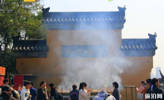 鸡鸣寺历史介绍 鸡鸣寺游玩攻略 鸡鸣寺历史介绍 鸡鸣寺游玩攻略
