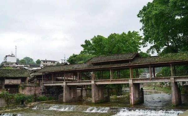 龙华古镇有什么好玩的地方