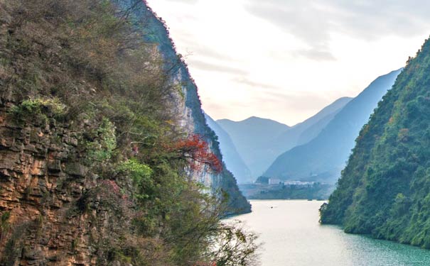 重庆长江三峡旅游：巫山小三峡